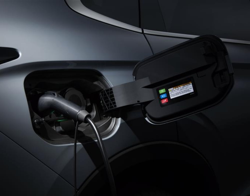 充電網は全国で拡大中！2万基超の充電ステーション