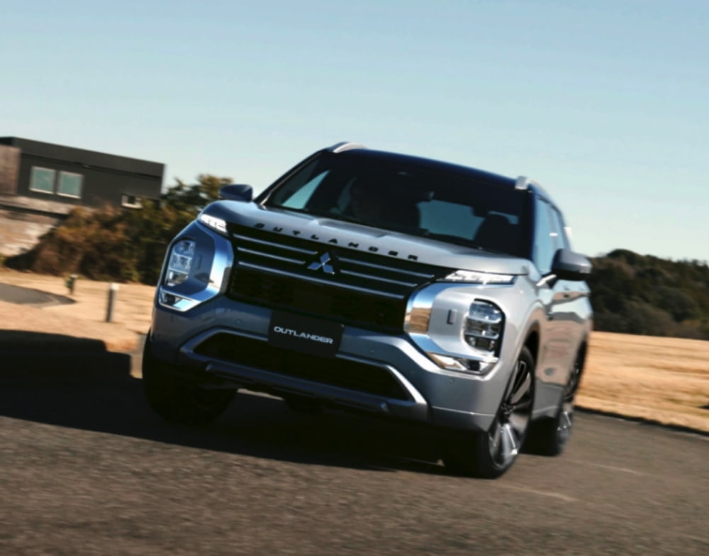 どんな道でも安心 PHEV×4WD