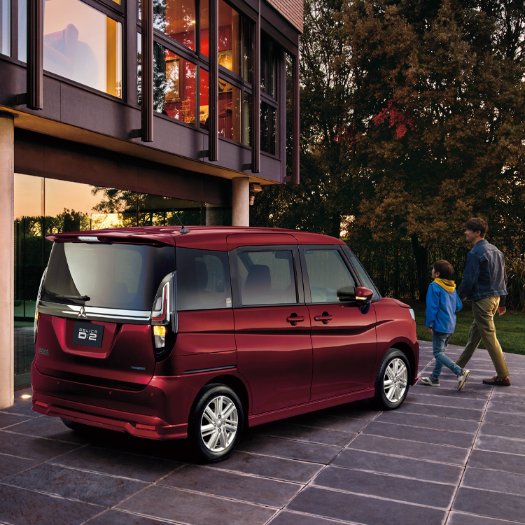 コンパクトだけど、広くて開放的な荷室は想像以上に使いやすい。。