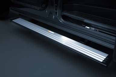 電動サイドステップ（LEDステップ照明付）