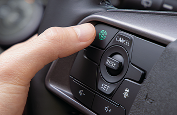 高速道路 同一車線運転支援機能マイパイロット［MI-PILOT］/電動パーキングブレーキ/ブレーキオートホールド