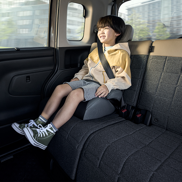 すわって実感、上質キャビン。