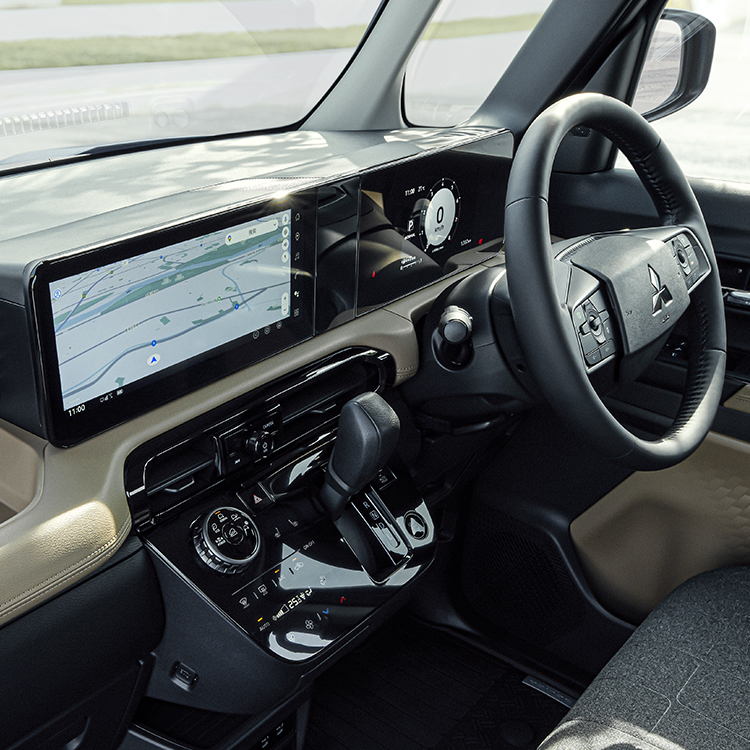 声で操る。つながる先進ギア。