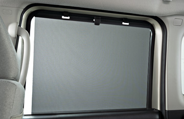 リヤロールサンシェード