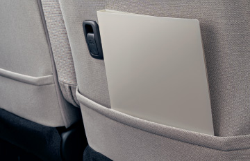 フロント シートバックポケット（運転席）