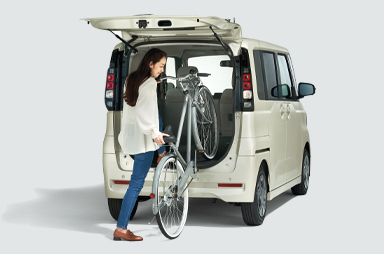 後席320mmロングスライド／リヤシート（5:5分割スライド＆可倒式＆ロングスライド）