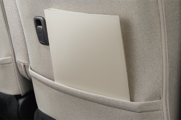 フロント シートバックポケット（運転席&助手席）