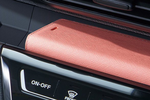 アッパーオープントレイ（センター）