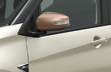 電動格納式ヒーテッドドアミラー（カラード）