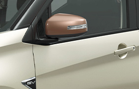 電動格納式ヒーテッドドアミラー（カラード）