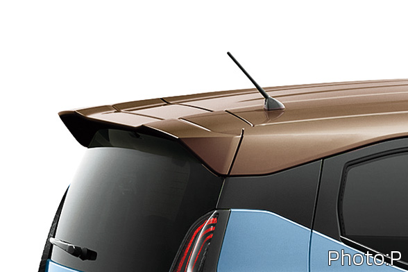 ■ルーフスポイラー