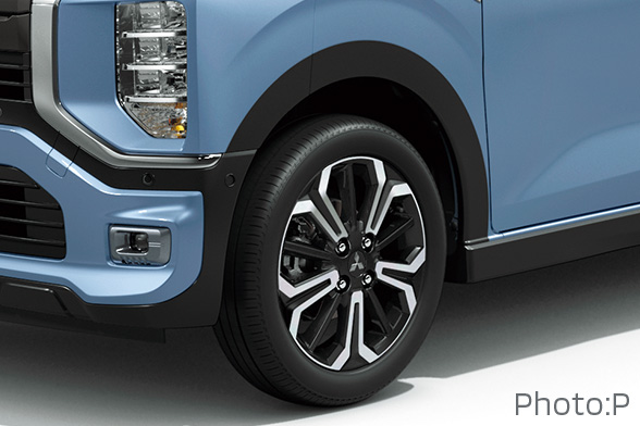 ■ホイールアーチ（ブラック） ■165/55R15タイヤ＋15インチアルミホイール