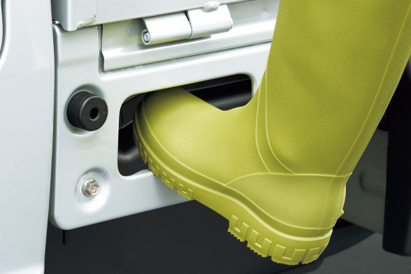 荷台ステップ（運転席側/助手席側）