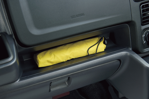 インパネトレイ（助手席）
