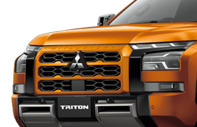 フロントバンパーガーニッシュ（ブラックメタリック）