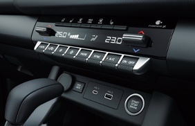 左右独立温度コントロール式フルオートエアコン