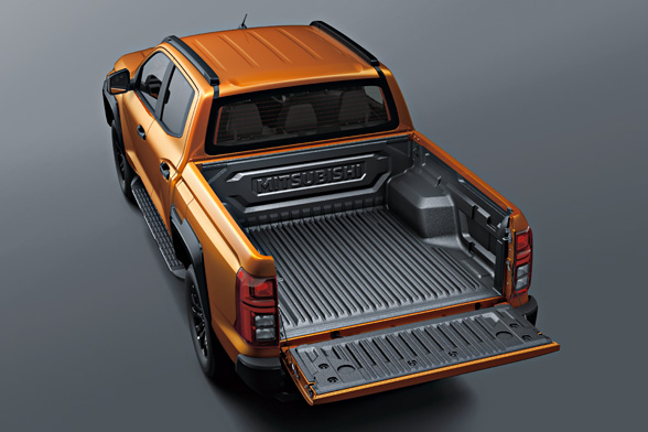 ベッドライナー（GSRに標準装備）