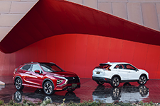 New ECLIPSE CROSS Reveals Radical New Styling and Expands Plug-In Hybrid Option