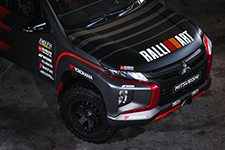 Mitsubishi Triton Rally Car7