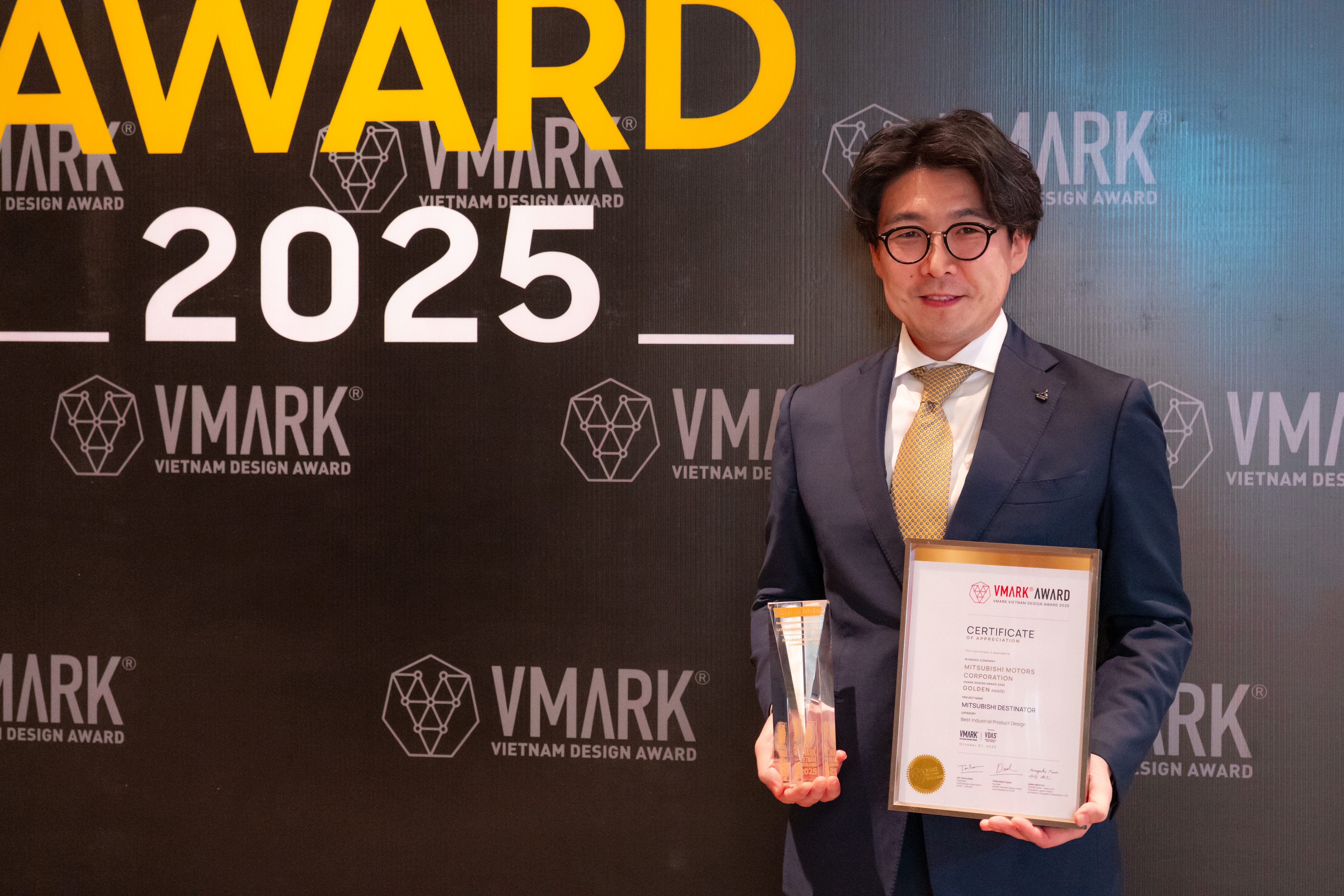 Hiroaki Ozawa, Head of Sales and Marketing Division, MMV