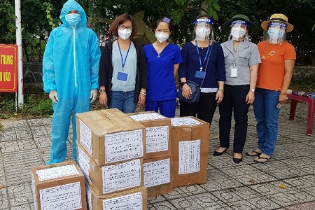 MMV Donates Medical Equipment and Foods to Health Workers and Communities Locked Down Due to COVID-19 Pandemic [Vietnam]