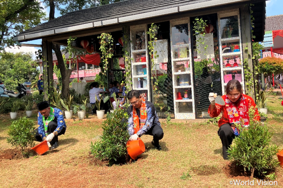 Commemorative Tree-Planting