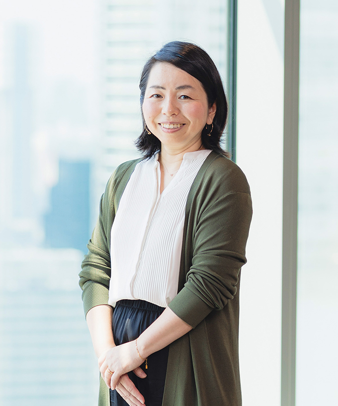 経理本部 経理部 連結会計 「数字と語学力を生かして経理一筋、どんなライフステージでも働きやすく」