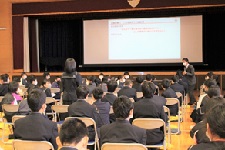 岡崎市立翔南中学校で職業講話を実施