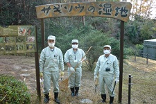 滋賀工場に咲く滋賀県準絶滅危惧種 鷺草の保全活動