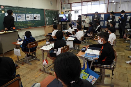 小学5年生社会科授業にゲストティーチャーとしてオンライン参加