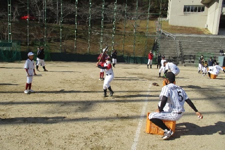 倉敷オーシャンズ、小・中学生を対象に野球教室を開催