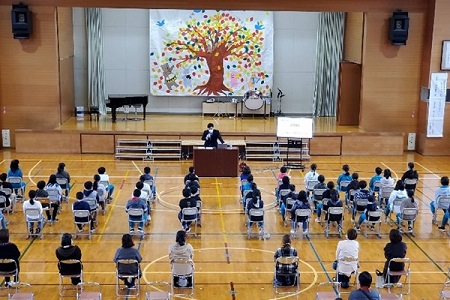 岡崎野球部、小学校で講演～夢を実現するために大切なこと～