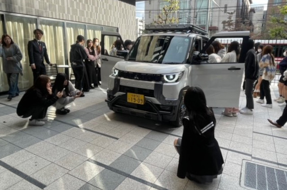 講義後の『デリカミニ』実車確認